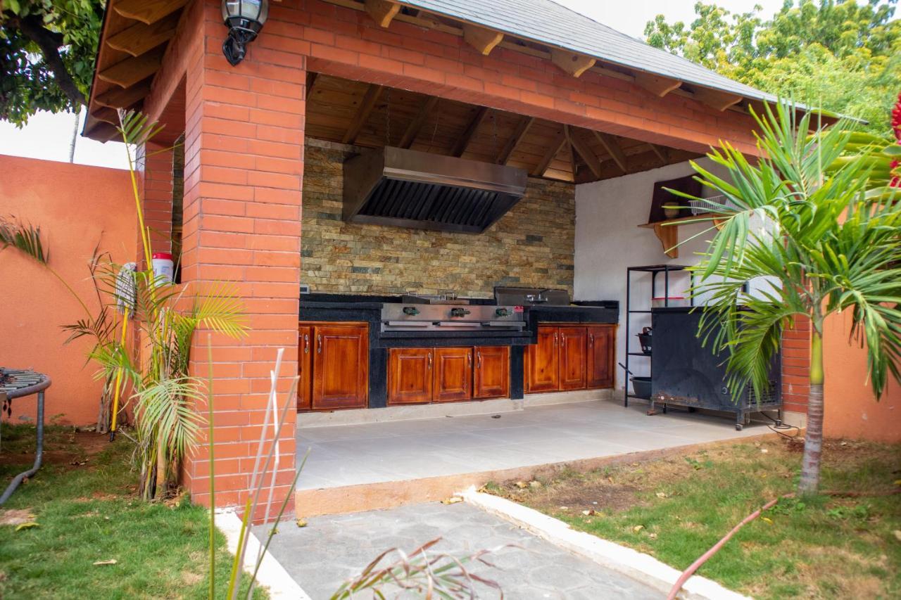 Residencial Sfa Pedernales Villa Bagian luar foto